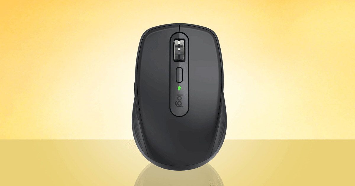 Logitech's Lift Vertical Mouse Feels Great but Gets Dirty Quick