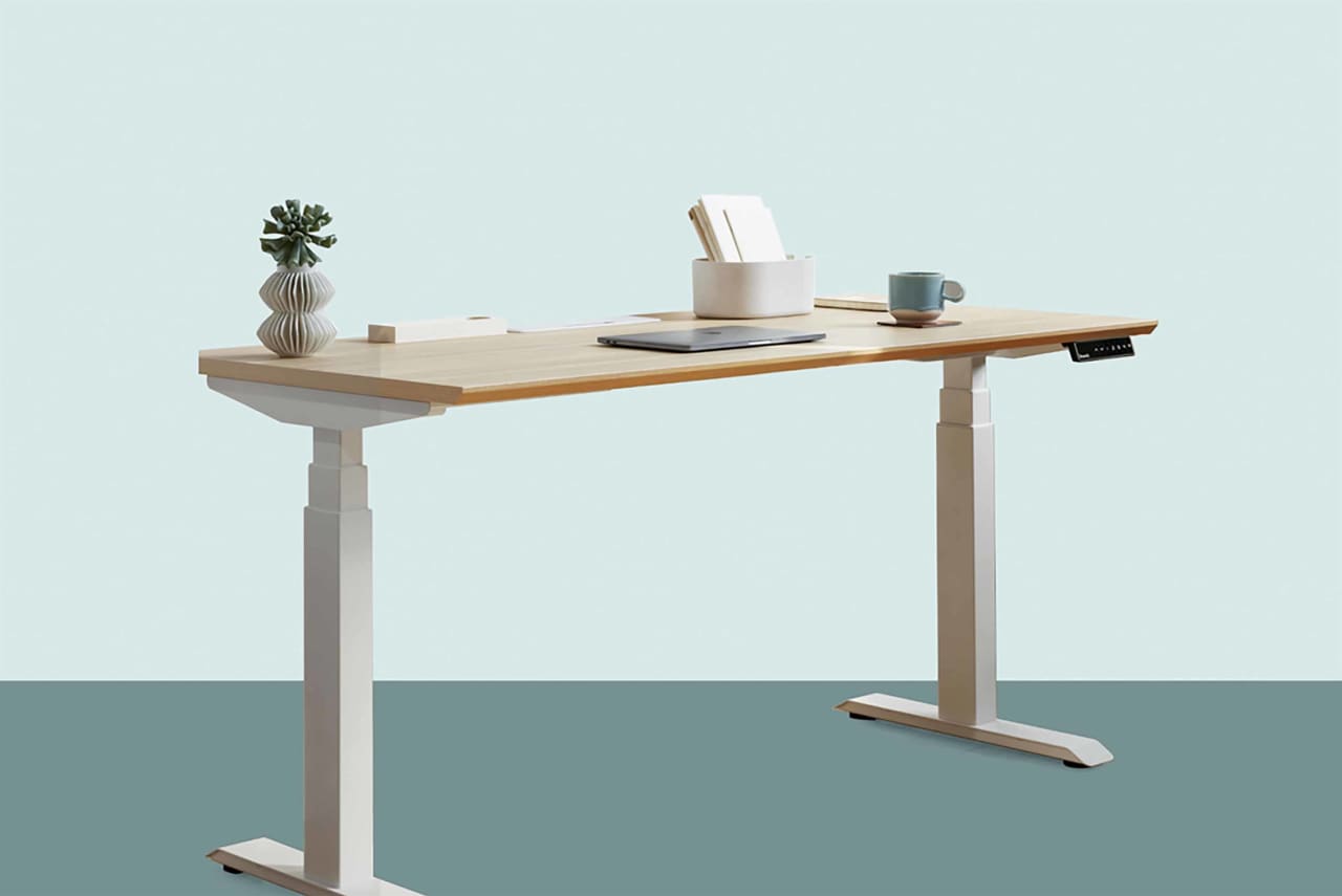 Fin height deals adjustable desk