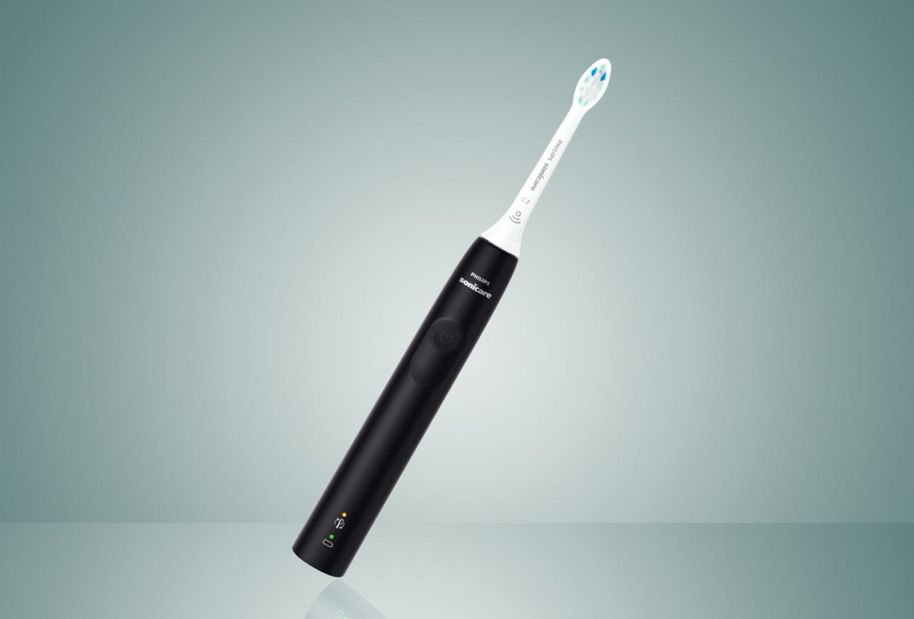 Sonicare vs Oral-B: Which Makes the Better Electric Toothbrush