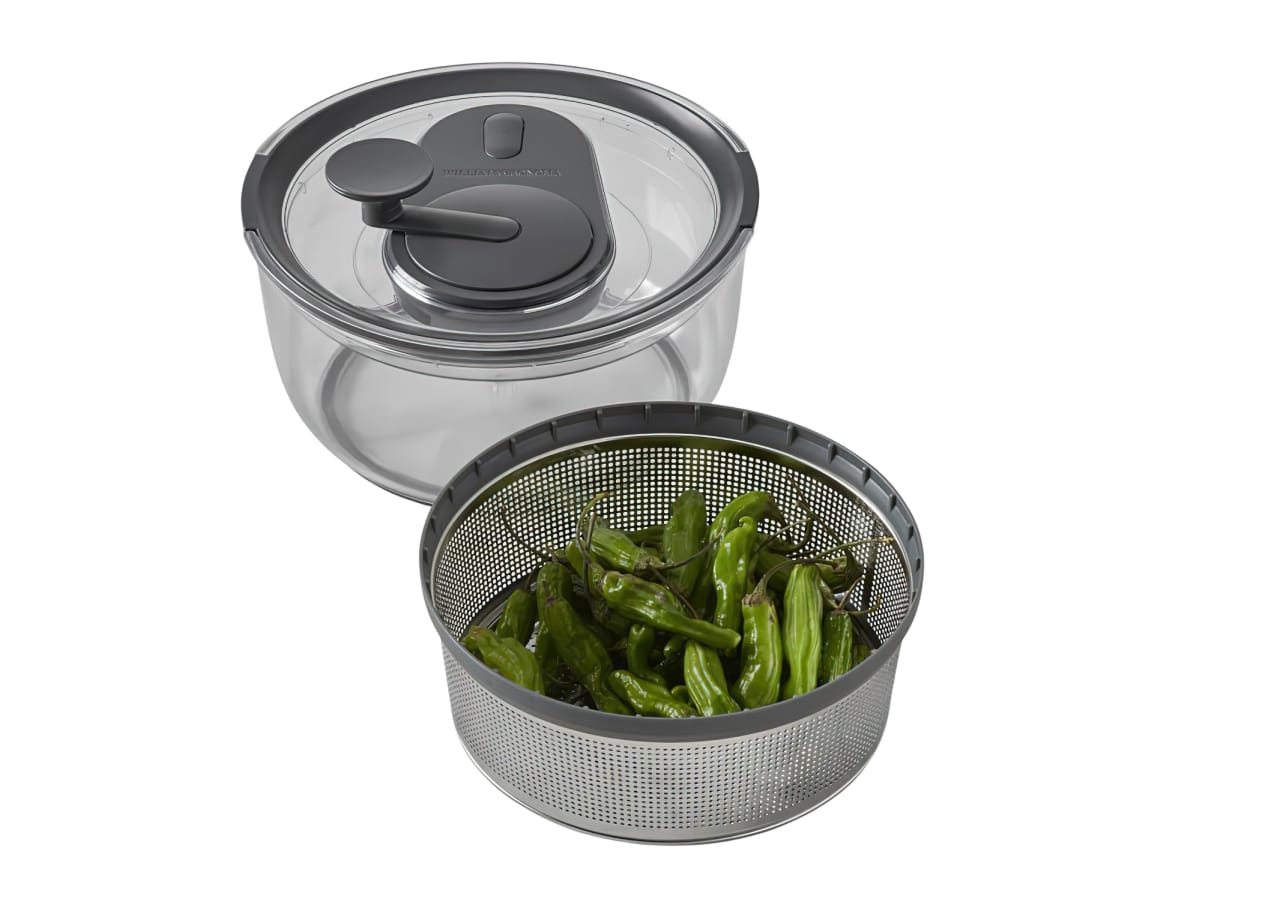Gardener's Edge on X: This beautifully-designed storage tin is the perfect  gift for your gardening friend. Inside there are three separate  compartments for storing and organizing seed packets. Seed Packet Organizer  Storage