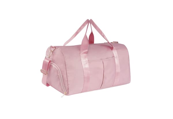 Make the trip to the gym more bearable with these trendy fitness bags
