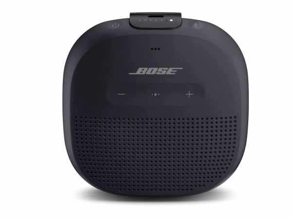 JBL Clip (Black) review: A tiny Bluetooth speaker that sounds good for its  size and travels well - CNET