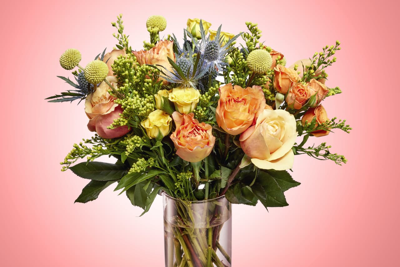 The Best Flower Subscriptions to Give This Mother's Day - Buy Side from WSJ