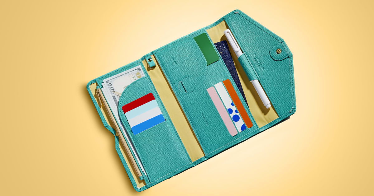 Travel Document Organizer - RFID Passport Wallet Case Family Holder Id  Wristlet (Rose Gold) : : Clothing & Accessories